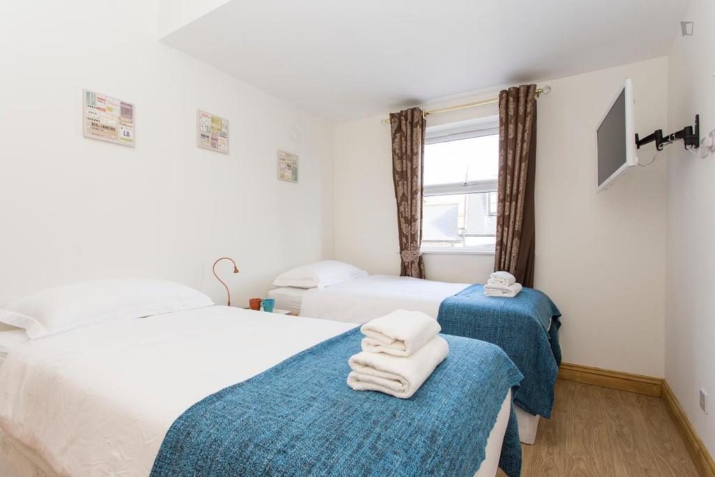 406 Harrow Otel Londra Oda fotoğraf